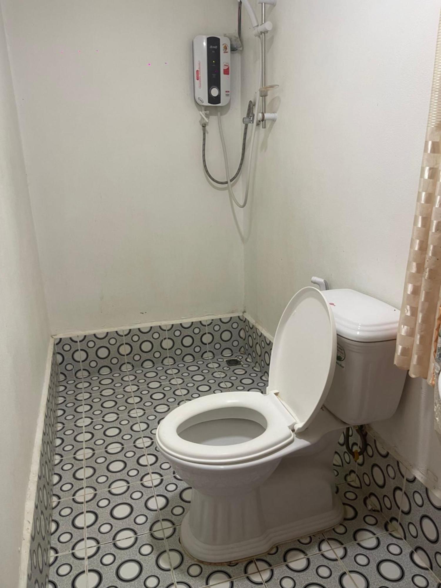 Outland Hostel Vang Vieng Dış mekan fotoğraf