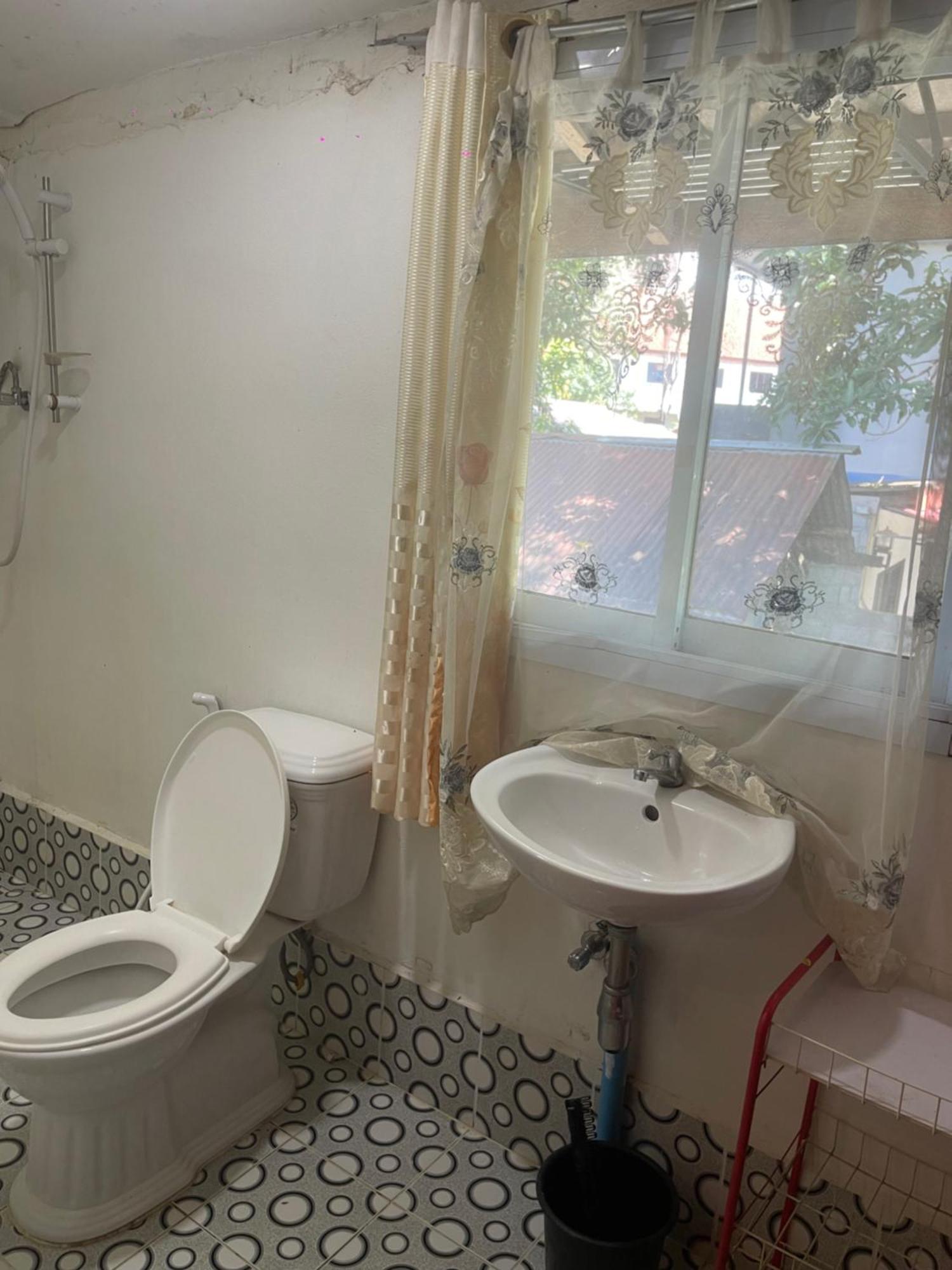 Outland Hostel Vang Vieng Dış mekan fotoğraf