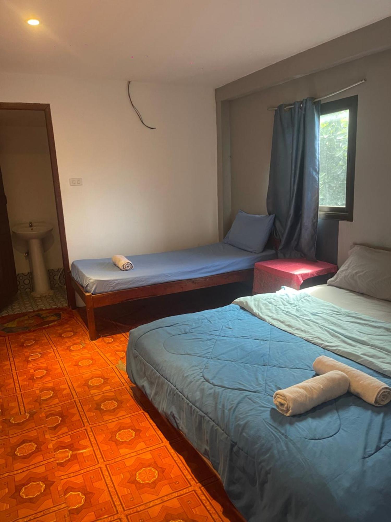 Outland Hostel Vang Vieng Dış mekan fotoğraf