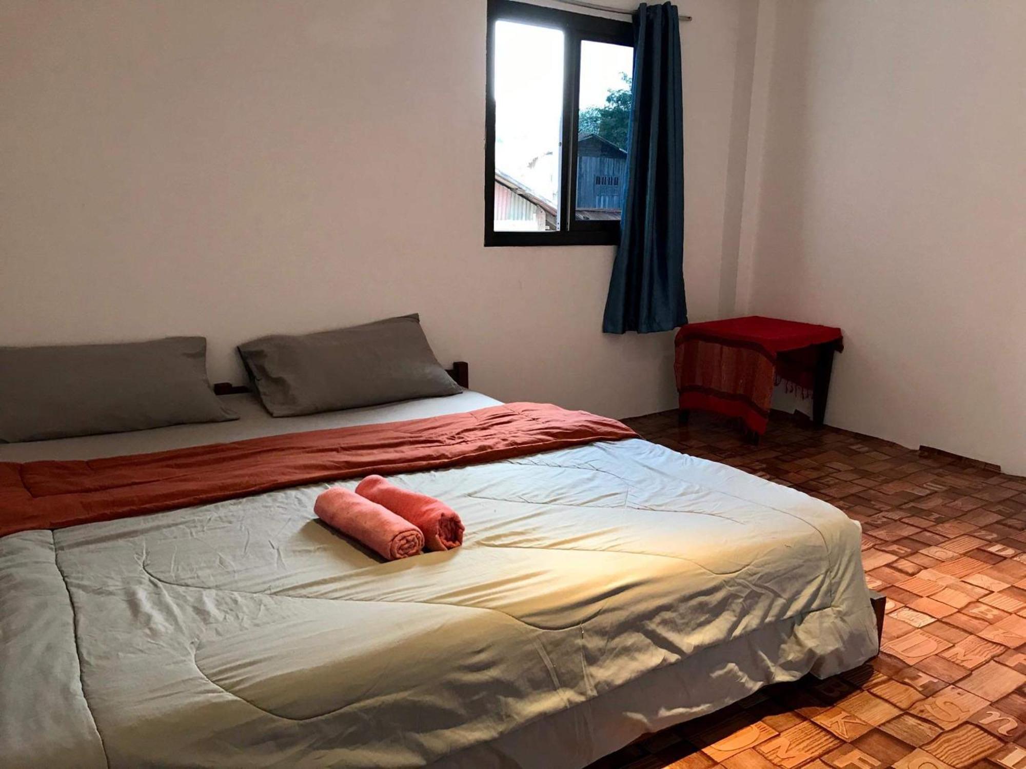 Outland Hostel Vang Vieng Oda fotoğraf