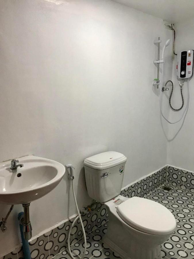 Outland Hostel Vang Vieng Dış mekan fotoğraf